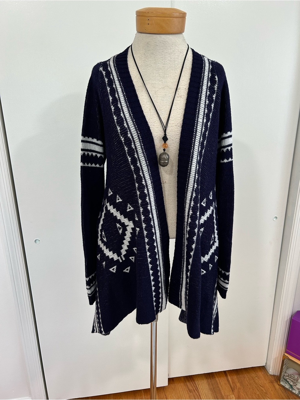 Asymmetrical Bohemian Print Navy & White long sleeves Knit Cardigan